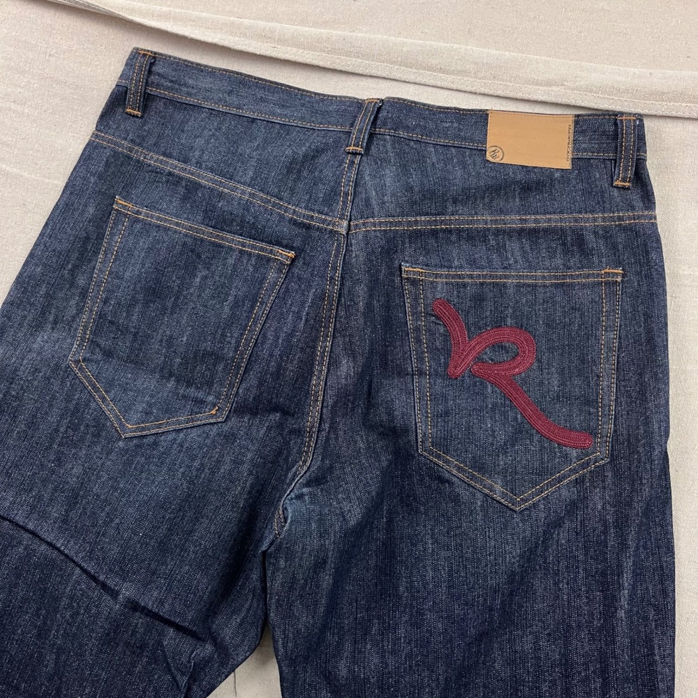 Rocawear Mens Dark Wash Straight Leg Denim Jeans Embroidered Back Pocket Size 38
